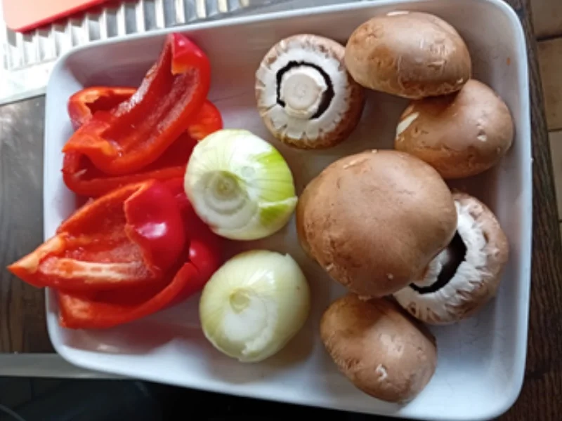 Putenbrustfilet mit Gemüse süß-sauer im Wok und Jasmin-Reis - Rezept - Bild Nr. 17992