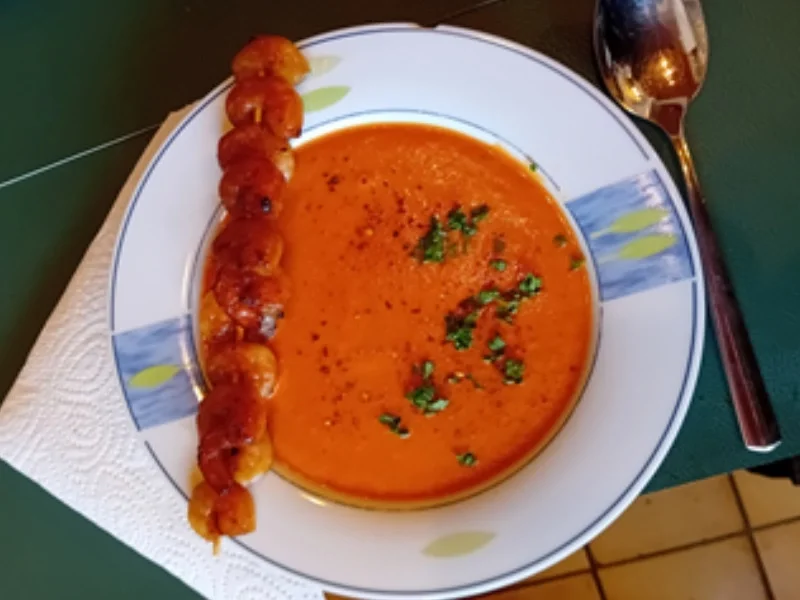 Kokos-Tomatensuppe mit Garnelenspieß - Rezept - Bild Nr. 17989