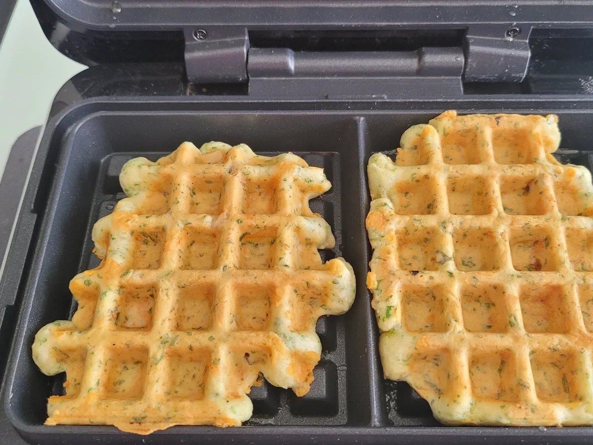 Waffeln- heute Herzhaft (mein Grundrezept) à la Biggi - Rezept - Bild Nr. 12