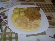 Pfannenkotelett an Schwarzwurzeln und Salzkartoffel - Rezept - Bild Nr. 2