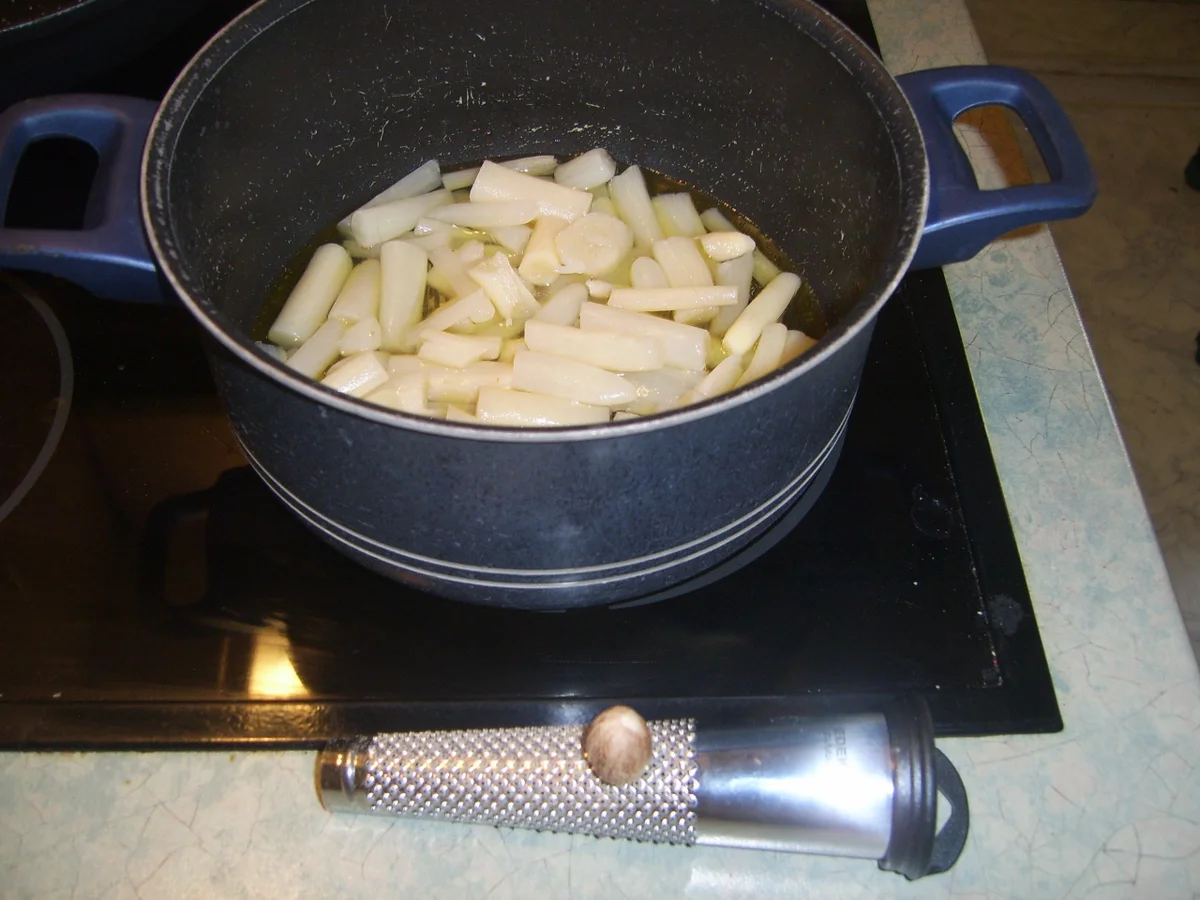 Pfannenkotelett an Schwarzwurzeln und Salzkartoffel - Rezept - Bild Nr. 11