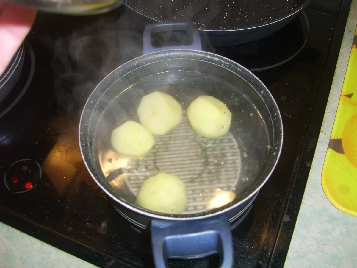 Pfannenkotelett an Schwarzwurzeln und Salzkartoffel - Rezept - Bild Nr. 12