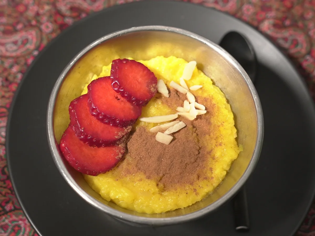 Safran-Reispudding mit Mandeln und Rosenwasser - Rezept - Bild Nr. 2