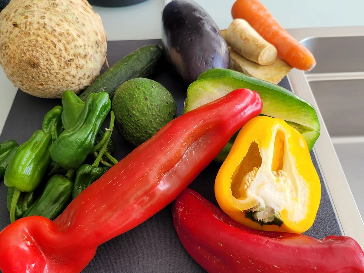 Frikadellen mit Gemüse und Schwenkkartoffel à la Biggi - Rezept - Bild Nr. 3