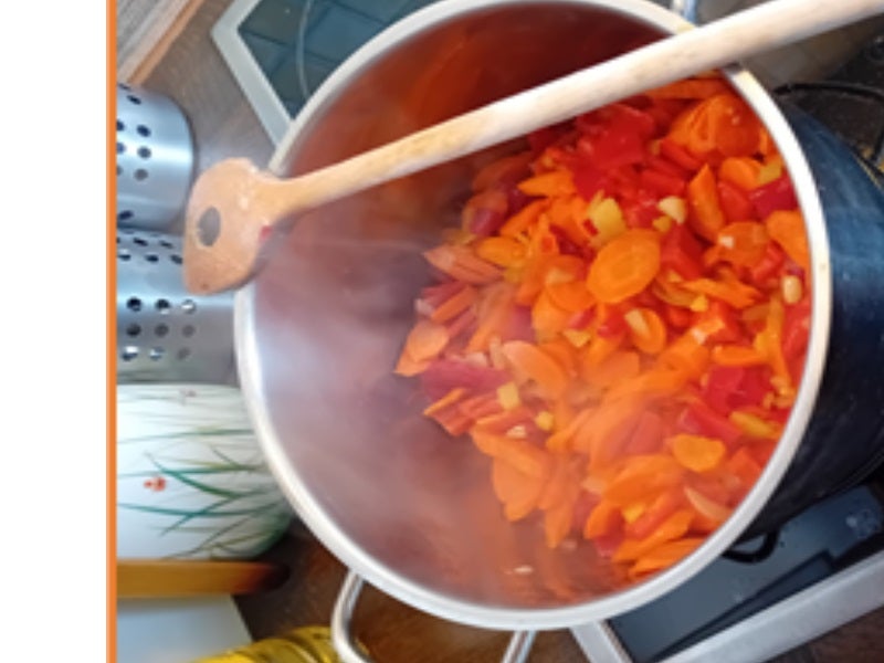 Pikante Möhren-Paprika-Creme-Suppe mit Garnelenspieß - Rezept - Bild Nr. 6