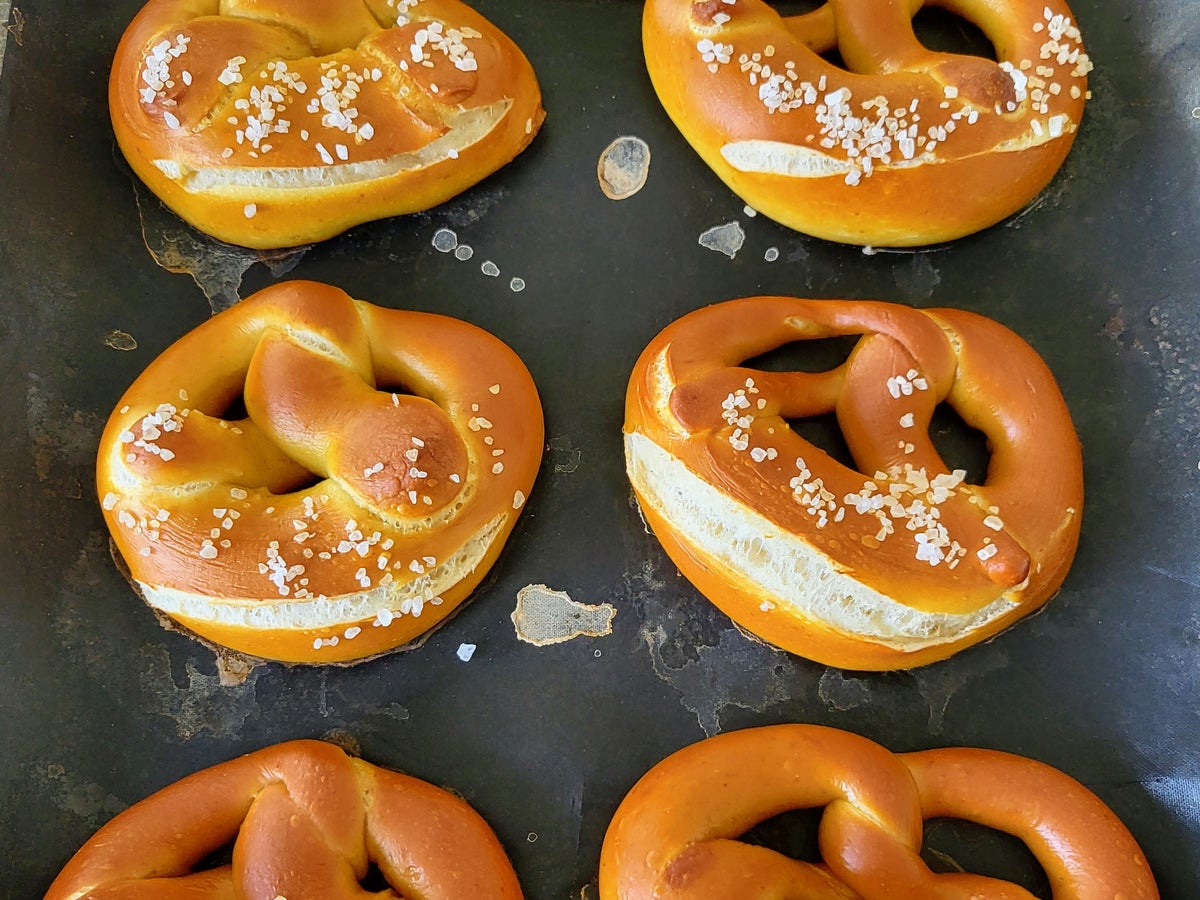 Rezept: Laugenstangen Bild Nr. 3 Laugenstangen - Rezept - Bild Nr. 3