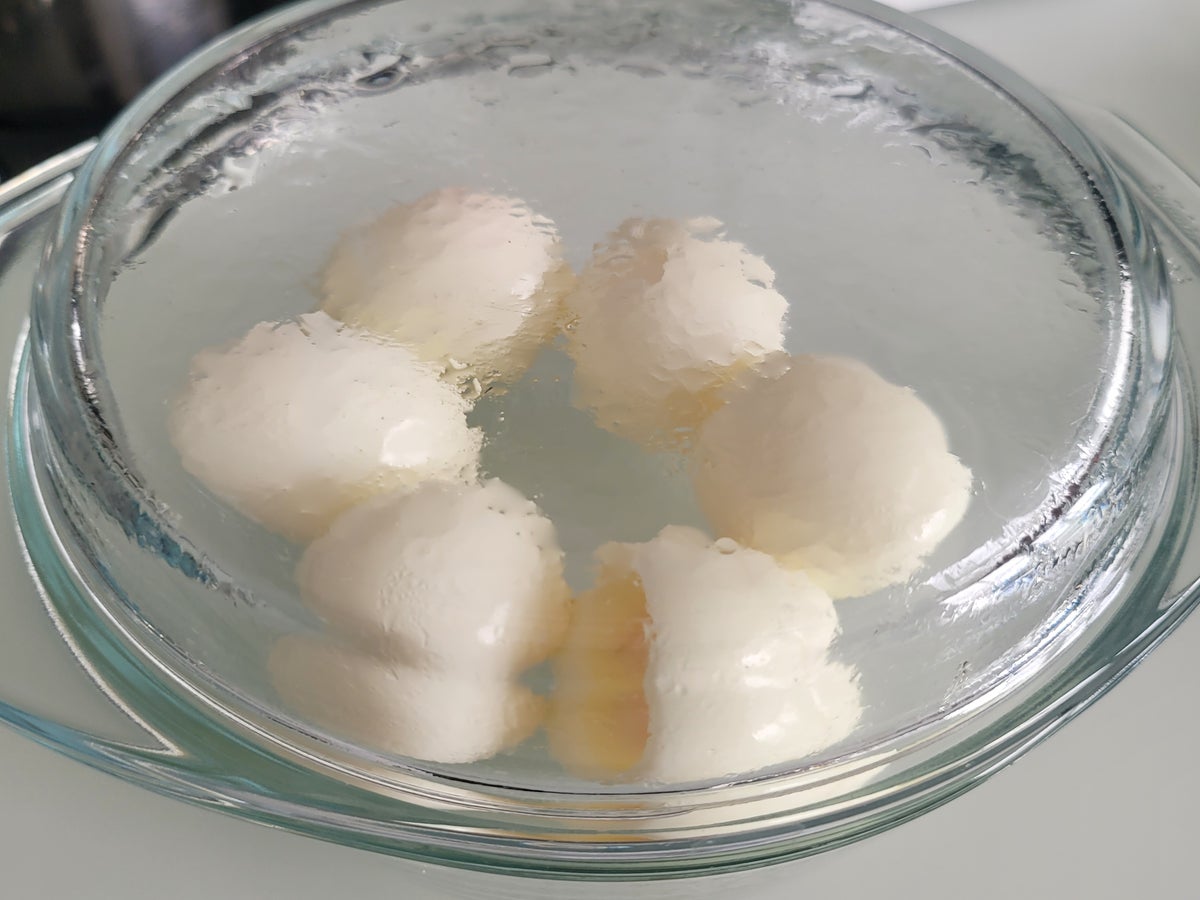 Rezept: Eier in Senfhonigsosse mit Pasta à la Biggi Bild Nr. 3 Eier in Senfhonigsosse mit Pasta à la Biggi - Rezept - Bild Nr. 3