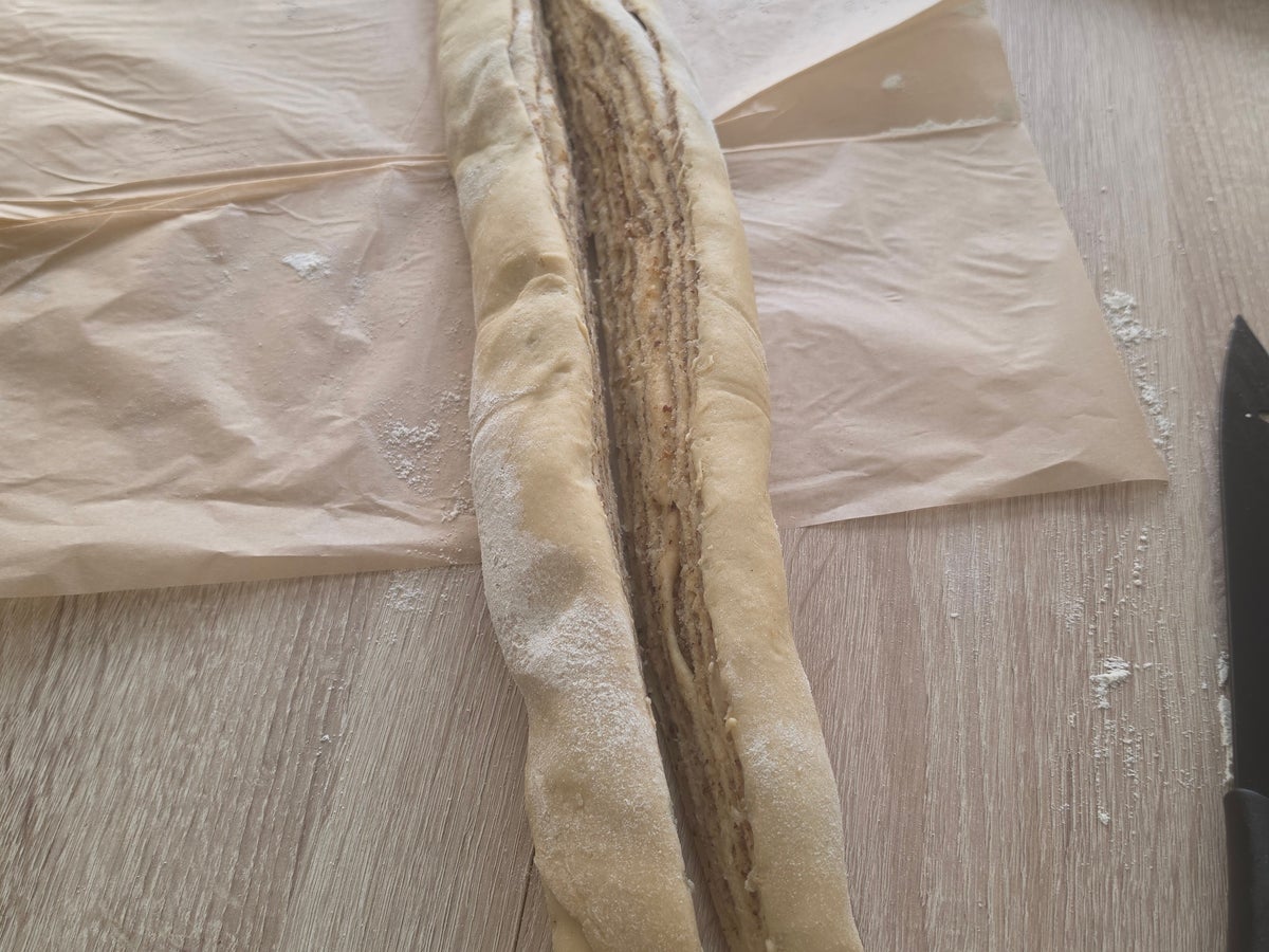 Osterzopf mit Haselnuss-Marzipan-Füllung - Rezept - Bild Nr. 12