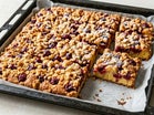 Oma Inges Kirsch-Streuselblech mit Knusperdecke - Rezept - Bild Nr. 2