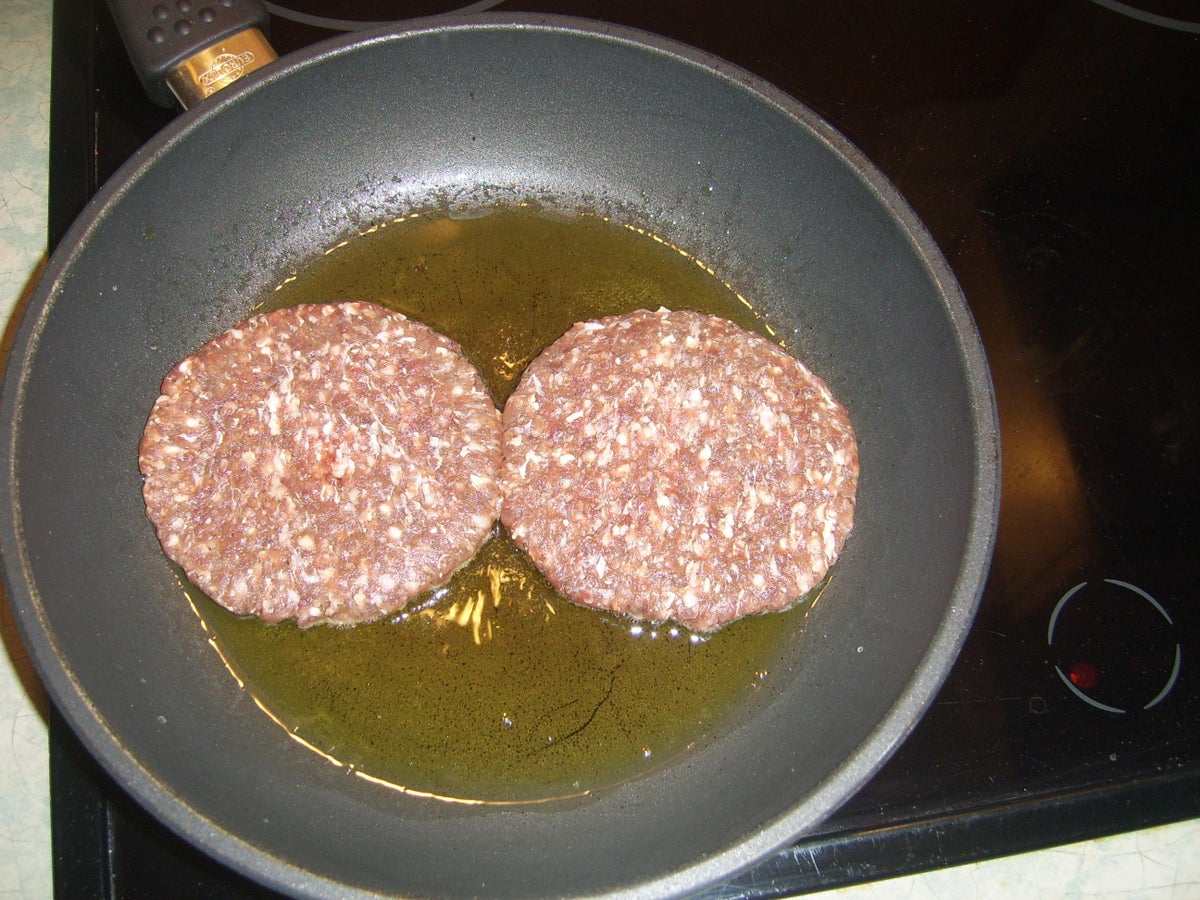 Rinderhackhuller mit Nichtsesshaften Soße und Hutscheduller - Rezept - Bild Nr. 3