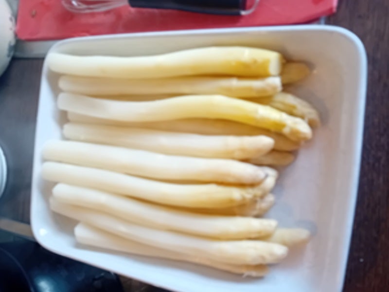 Spargel mit Seelachsfilet im Bier-Teig und Frühkartoffeln - Rezept - Bild Nr. 7