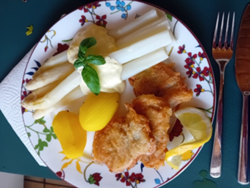 Spargel mit Seelachsfilet im Bier-Teig und Frühkartoffeln - Rezept - Bild Nr. 15