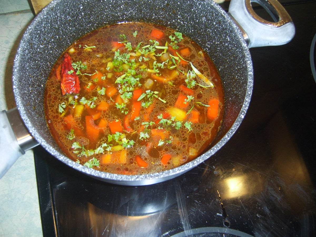 Rezept: Gulaschsuppe ohne Gulasch Bild Nr. 5 Gulaschsuppe ohne Gulasch - Rezept - Bild Nr. 5