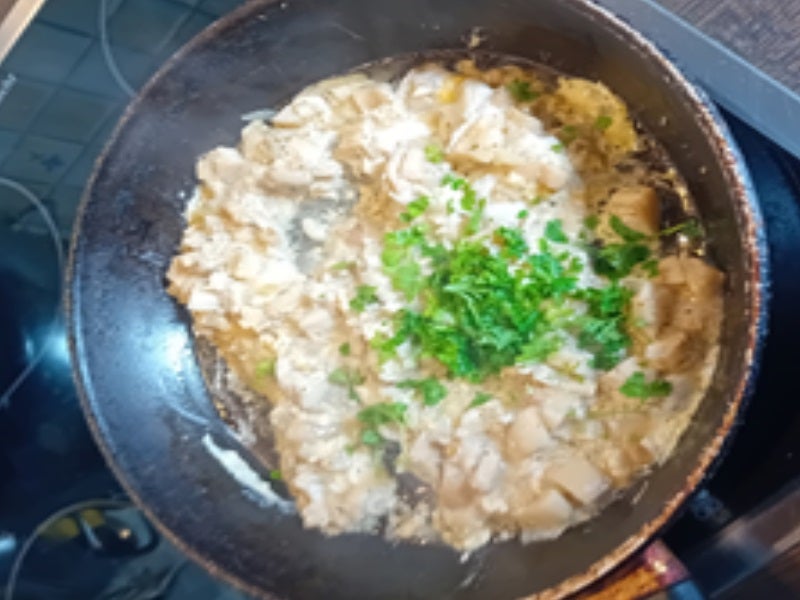 Steinpilze mit Rührei und Bratkartoffeln - Rezept - Bild Nr. 7