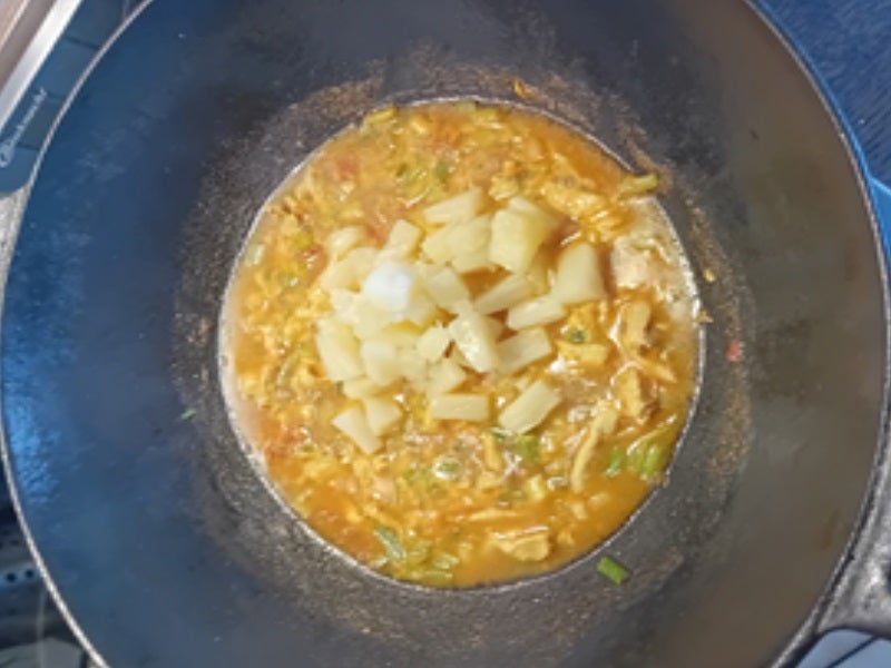 Rezept: Hähnchenbrustfilet-Curry mit Ananas und Basmatireis Bild Nr. 10 Hähnchenbrustfilet-Curry mit Ananas und Basmatireis - Rezept - Bild Nr. 10