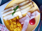 Spargel mit Prager Schinken und Kümmel-Frühkartoffeln - Rezept - Bild Nr. 2