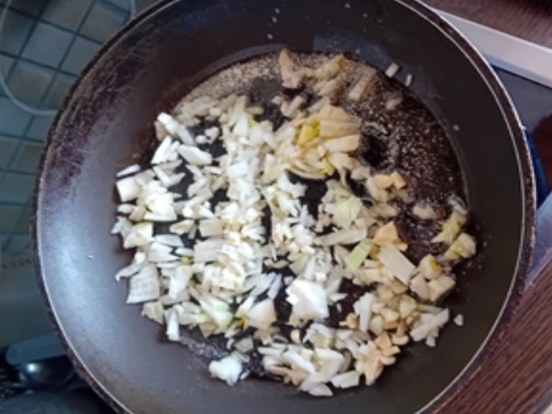 Spaghetti mit Steinpilz-Zwiebel-Rahmsauce - Rezept - Bild Nr. 5