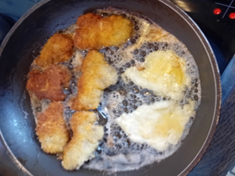 Rezept: Spargelduo mit grüner Sauce Hollandaise, Mini-Knusperschnitzel und Drillingen Bild Nr. 13 Spargelduo mit grüner Sauce Hollandaise, Mini-Knusperschnitzel und Drillingen - Rezept - Bild Nr. 13