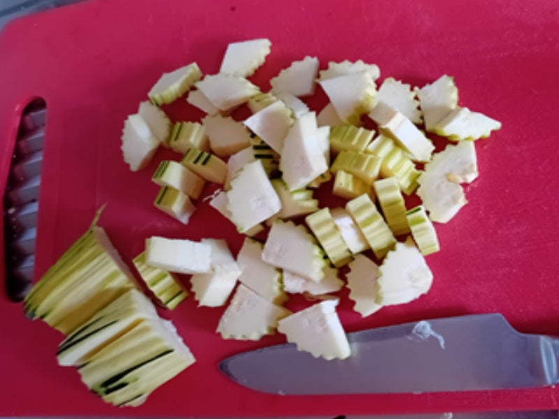 Rezept: Kabeljau-Filet im Bier-Teig auf Zwiebel-Paprika-Zucchini-Rahmgemüse Bild Nr. 5 Kabeljau-Filet im Bier-Teig auf Zwiebel-Paprika-Zucchini-Rahmgemüse - Rezept - Bild Nr. 5