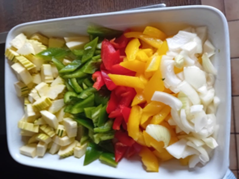 Rezept: Kabeljau-Filet im Bier-Teig auf Zwiebel-Paprika-Zucchini-Rahmgemüse Bild Nr. 6 Kabeljau-Filet im Bier-Teig auf Zwiebel-Paprika-Zucchini-Rahmgemüse - Rezept - Bild Nr. 6