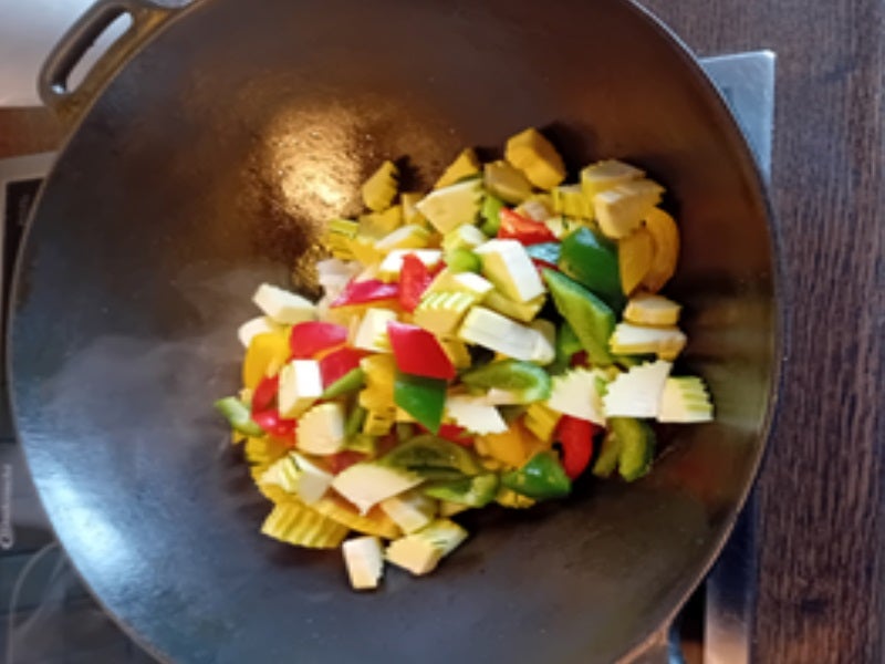 Rezept: Kabeljau-Filet im Bier-Teig auf Zwiebel-Paprika-Zucchini-Rahmgemüse Bild Nr. 7 Kabeljau-Filet im Bier-Teig auf Zwiebel-Paprika-Zucchini-Rahmgemüse - Rezept - Bild Nr. 7