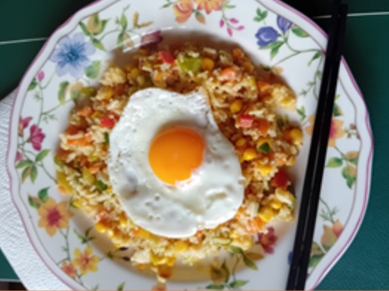 Rezept: Spiegelei auf Gemüse-Bratreis Bild Nr. 11 Spiegelei auf Gemüse-Bratreis - Rezept - Bild Nr. 11