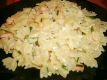 Farfalle mit Lachs - Rezept