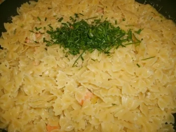 Farfalle mit Lachs - Rezept