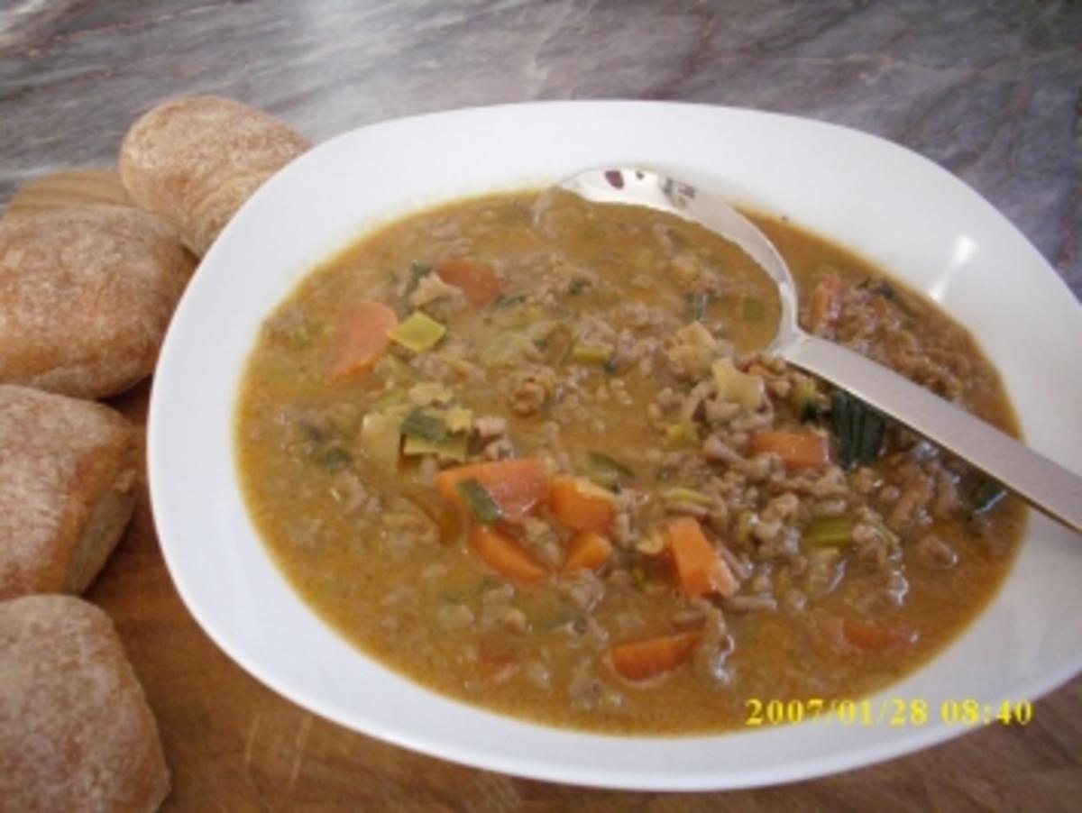 Hackfleischsuppe mit Lauch und Möhren - Rezept - kochbar.de