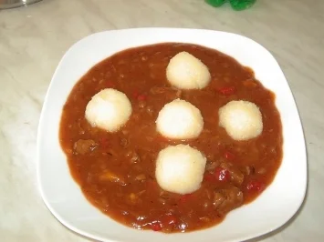 Rezept: Rindfleischtopf mit Mini-Knödelchen-Einlage Bild Nr. 9 Rindfleischtopf mit Mini-Knödelchen-Einlage - Rezept - Bild Nr. 9