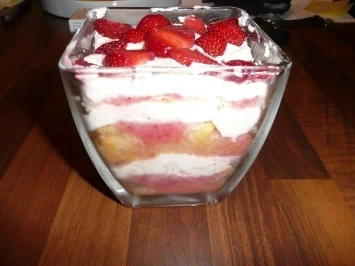 Erdbeer-Tiramisu - Rezept