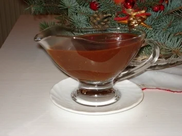 Braune Grundsoße - Bratenfond selbst gemacht, - Rezept