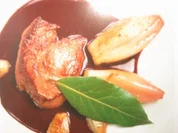 Schweinsfiletmedaillons an Saanensenf - Sauce mit glacierten Schalotten - Rezept