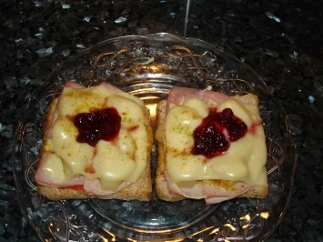 Rezept: süß-scharfer Toast à la Hawai süß-scharfer Toast à la Hawai - Rezept