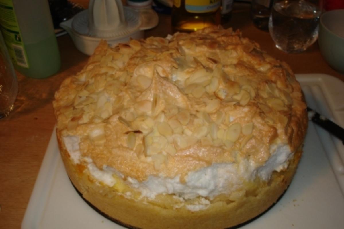 Bratapfelkuchen mit Baiserhaube - Rezept