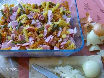 Bunter Nudelschinken-Auflauf - Rezept