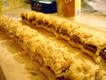 Pralinen: Nougat-Marzipan-Knusper Würfel - Rezept