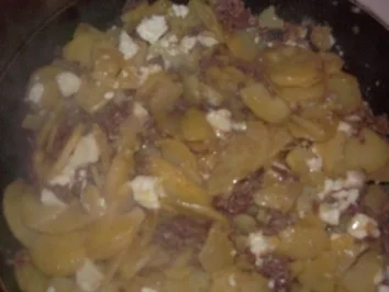 Kartoffel-Hack-Pfanne mit Feta - Rezept