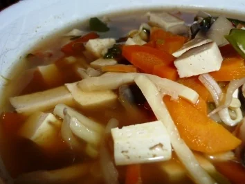 Rezept: Kunterbunte Gemüsesuppe Asia Art Kunterbunte Gemüsesuppe Asia Art - Rezept