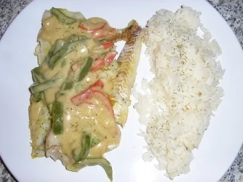 Rezept: Rotbarsch mit Paprika-Sahne Rotbarsch mit Paprika-Sahne - Rezept