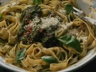Rezept: Bandnudeln mit scharfem Pesto Bandnudeln mit scharfem Pesto - Rezept