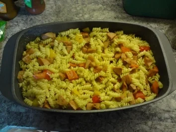 Nudelauflauf Zigeuner Art - Rezept