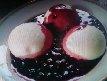 Hefeklöße mit Blaubeeren - Rezept - Bild Nr. 5