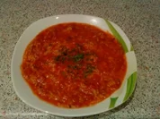 Tomatensuppe mit Reis, dazu Fladenbrot - Rezept