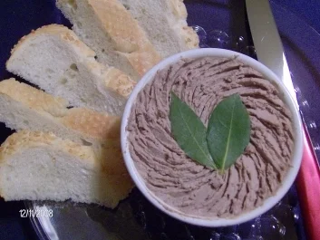 Rezept: Geflügelleberpastete Geflügelleberpastete - Rezept