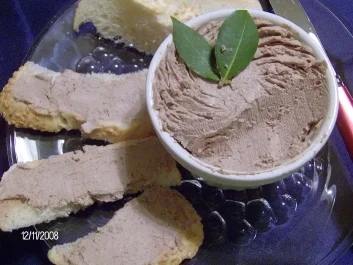 Rezept: Geflügelleberpastete Geflügelleberpastete - Rezept