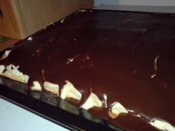 Apfelkuchen mit Vanillebuttercreme - Rezept - Bild Nr. 2