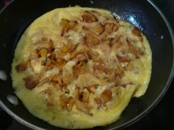 Rezept: Pfifferlingsomlett Bild Nr. 6 Pfifferlingsomlett - Rezept - Bild Nr. 6