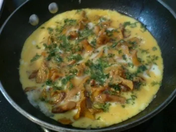 Rezept: Pfifferlingsomlett Bild Nr. 8 Pfifferlingsomlett - Rezept - Bild Nr. 8