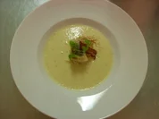 Wirsingschaumsuppe mit gebratenem Zander - Rezept